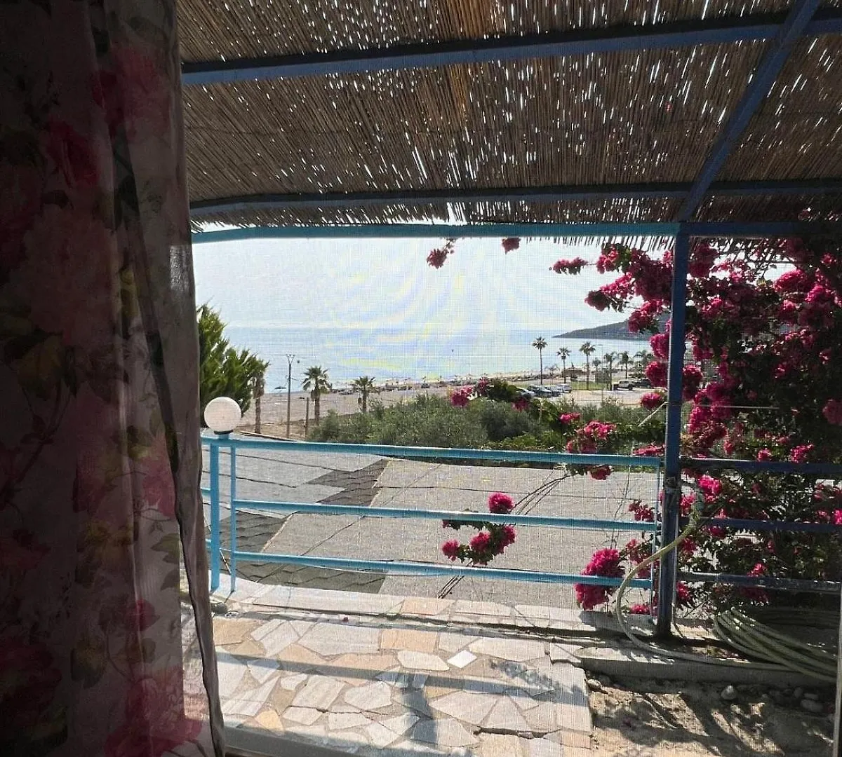 Blue Marli Rooms Himarë Apartamento